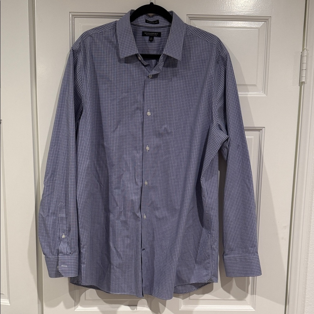 Banana Republic Men's Navy Checkered Button Down Shirt